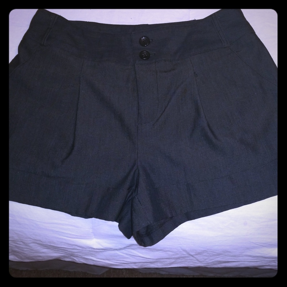 ⛱⛱F21 Midrise dressy shorts M ⛱⛱